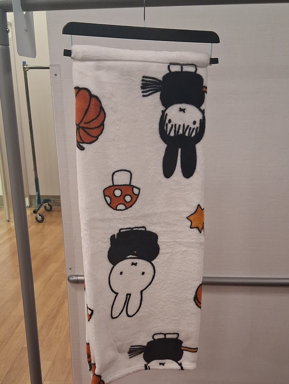 Miffy Halloween Plush Throw Blanket 46" X 60" (117 cm X 152 cm) Brand New NWT